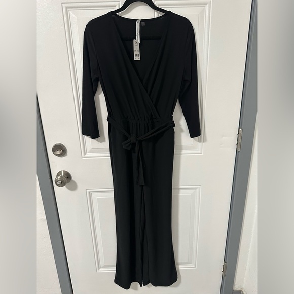NY Collection Classic Black, Petite 3/4 Sleeve Belted Jumpsuit, Size Small NWT - Picture 5 of 13